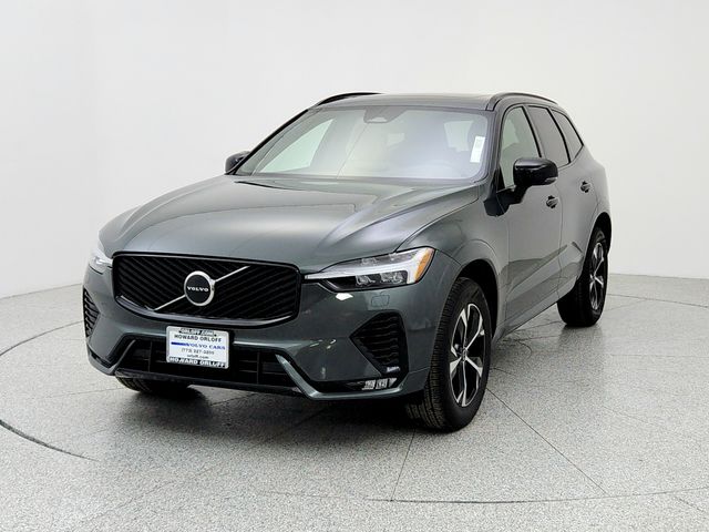 2026 Volvo XC60 Core's photo