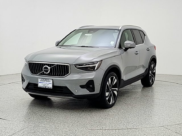 2024 Volvo XC40 Plus