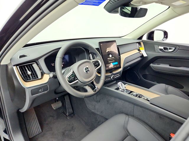 2026 Volvo XC60 Plus - Photo 19