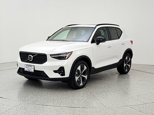 2026 Volvo XC40