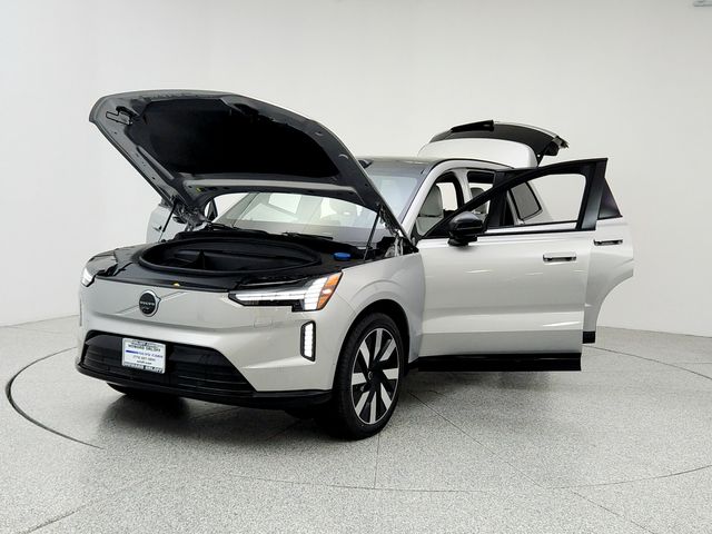2025 Volvo EX90 Ultra - Photo 9