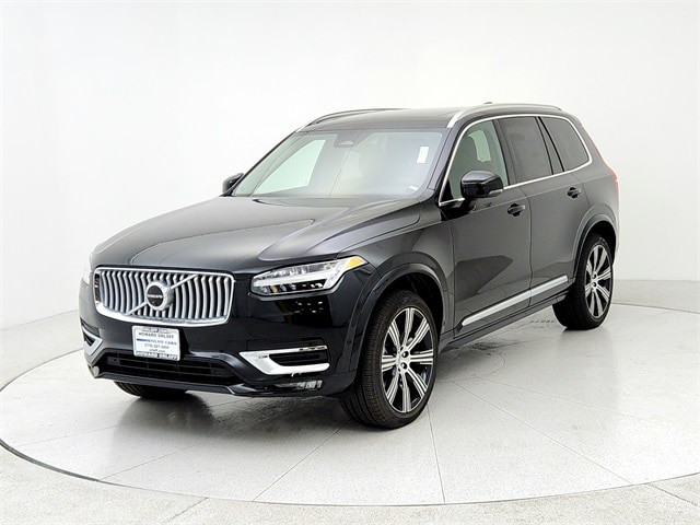 2025 Volvo XC90 Plus's photo