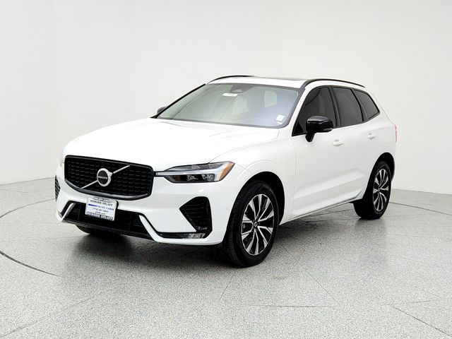 2025 Volvo XC60 Plus's photo