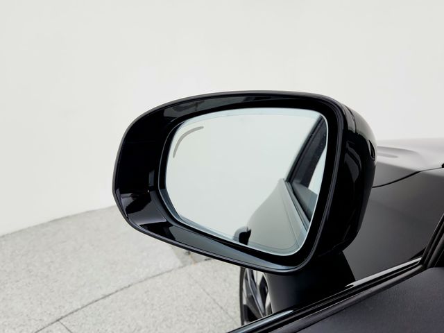 2026 Volvo XC60 Plus - Photo 22
