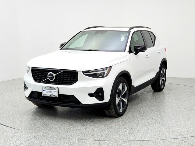 2026 Volvo XC40 Plus's photo