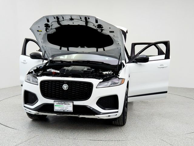 2026 Jaguar F-Pace R-Dynamic S - Photo 9