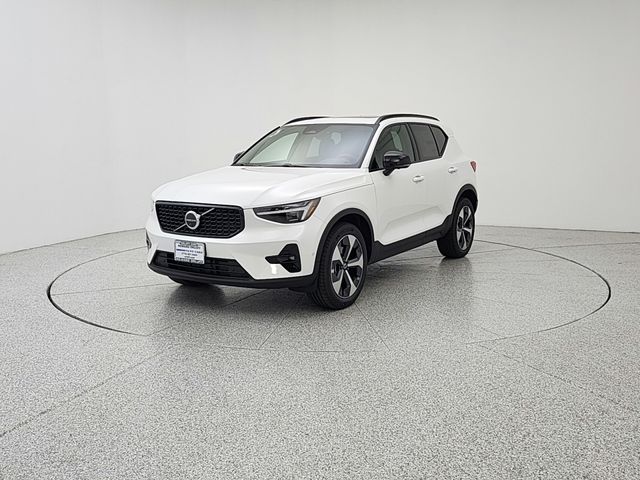 2026 Volvo XC40