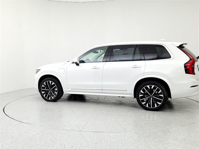 2025 Volvo XC90 Plus - Photo 7