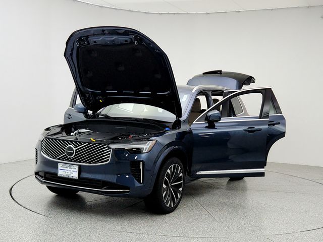 2026 Volvo XC90 Plus - Photo 9