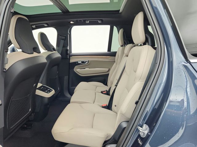 2026 Volvo XC90 Plus - Photo 28