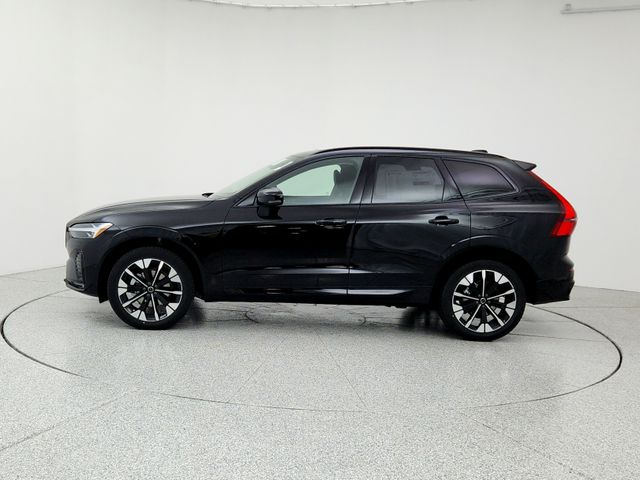 2026 Volvo XC60 Plus - Photo 7