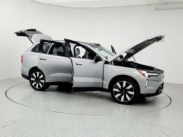 2025 Volvo EX90 Ultra - Photo 10