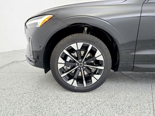 2026 Volvo XC60 Plus - Photo 28