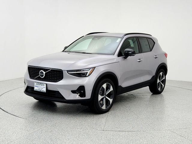 2026 Volvo XC40 Plus's photo