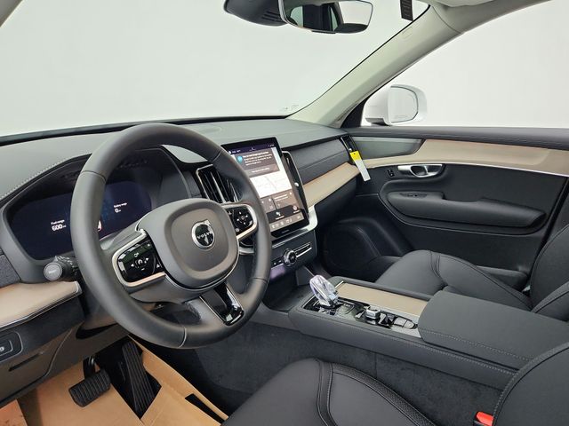 2025 Volvo XC90 Plus - Photo 24