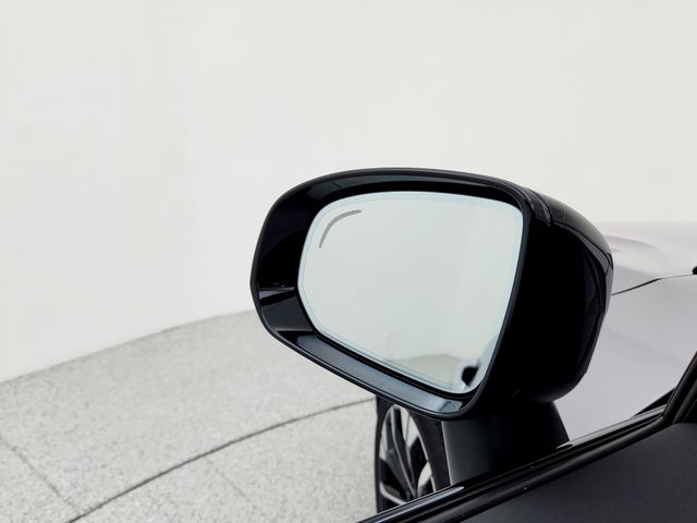 2026 Volvo XC60 Plus - Photo 19