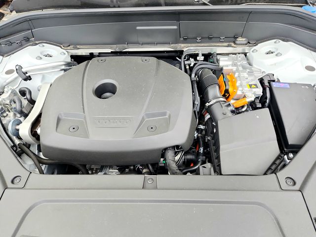 2025 Volvo XC90 Plus - Photo 28