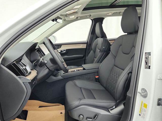2025 Volvo XC90 Plus - Photo 25