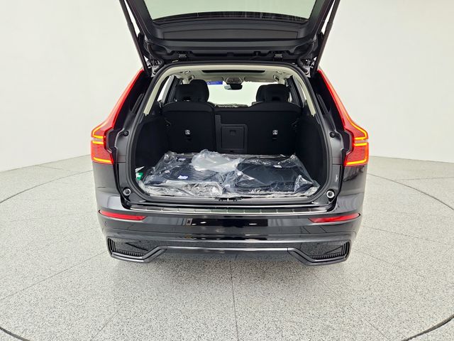 2026 Volvo XC60 Plus - Photo 18