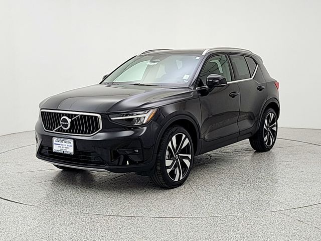 2025 Volvo XC40 B5 Plus Bright AWD's photo