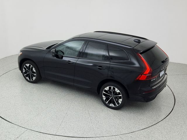 2026 Volvo XC60 Plus - Photo 15