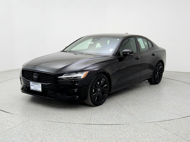 Onyx Black Metallic 2023 Volvo S60 B5 Plus Black Edition AWD Sedan All-Wheel Drive Automatic
