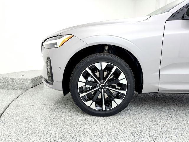 2026 Volvo XC60 Plus - Photo 25