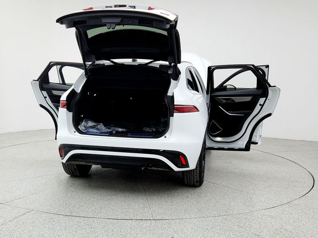 2026 Jaguar F-Pace R-Dynamic S - Photo 11