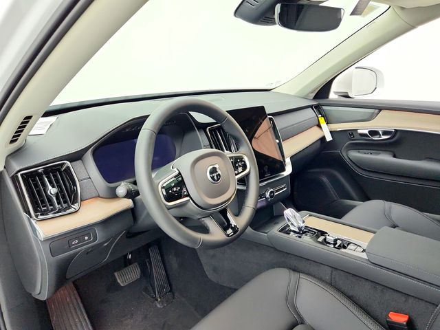 2025 Volvo XC90 Plus - Photo 16
