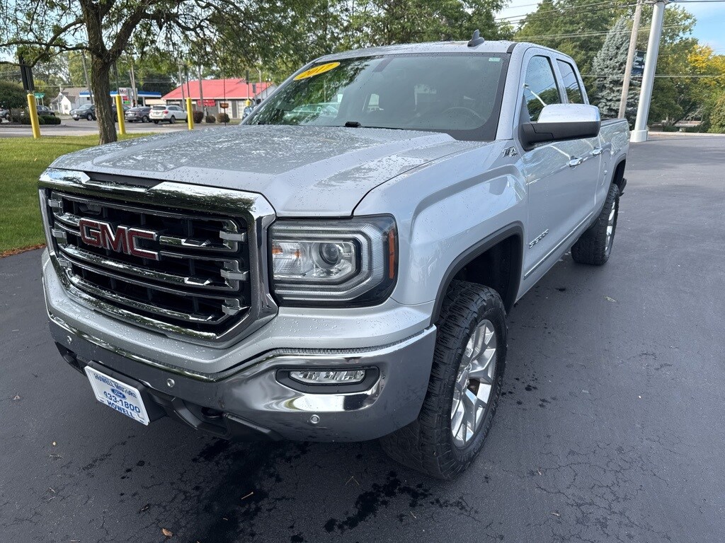 2017 Gmc Sierra 1500 SLT photo 3