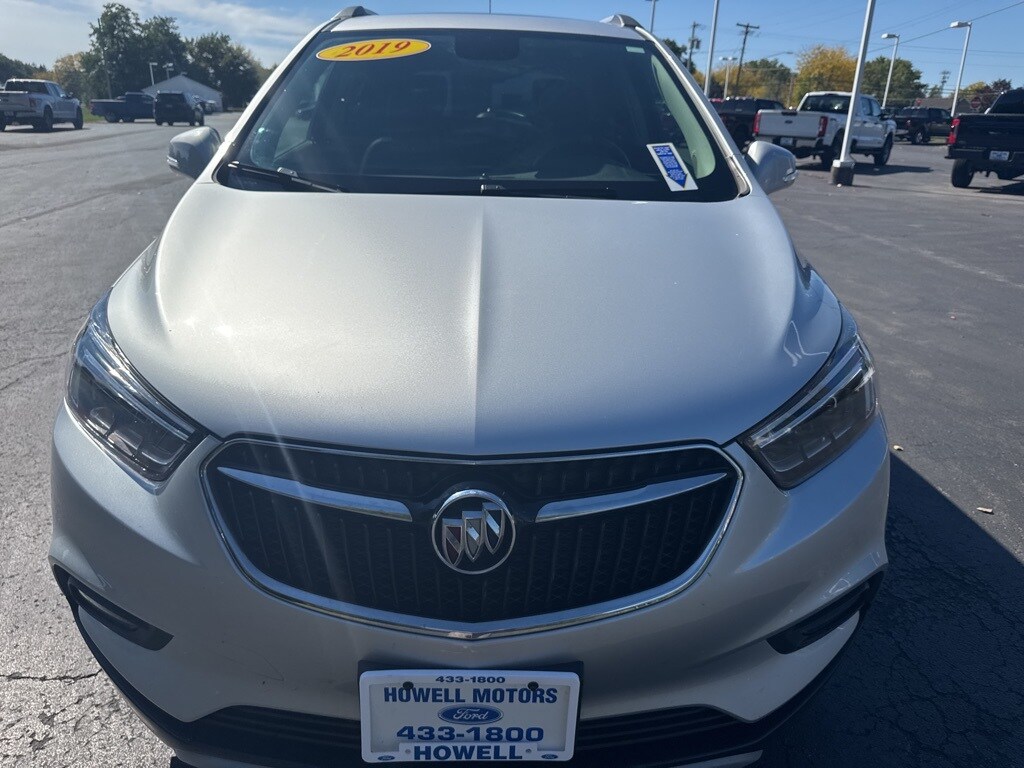 2019 Buick Encore Essence photo 2