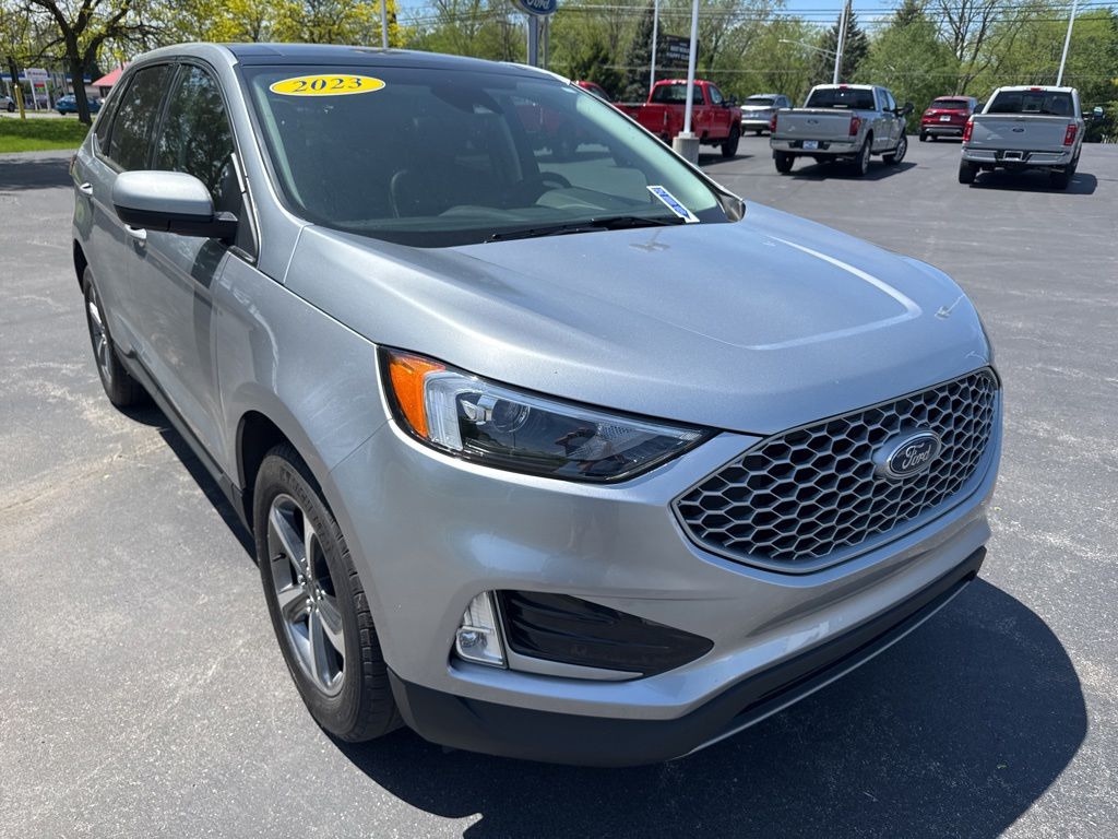 2023 Ford Edge SEL AWD's photo