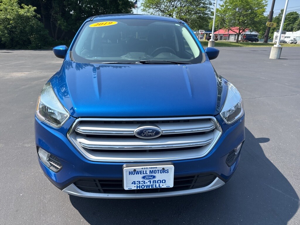Used 2019 Ford Escape SE with VIN 1FMCU9GD1KUA95111 for sale in Lockport, NY