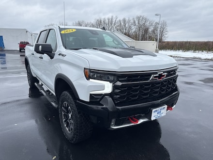 2024 Chevrolet Silverado 1500 ZR2 Crew Cab Short Bed Truck