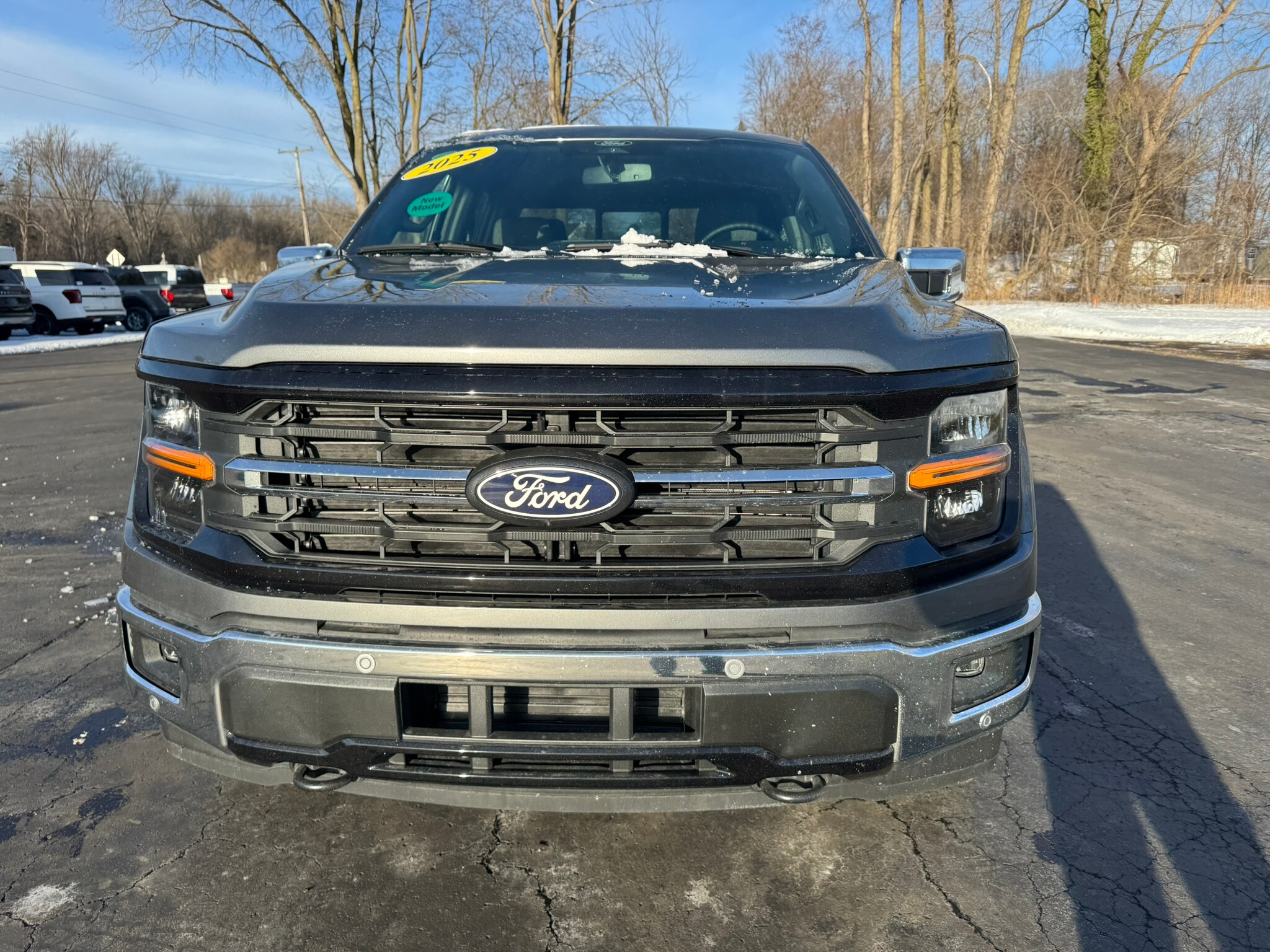 2025 Ford F-150 XLT photo 2