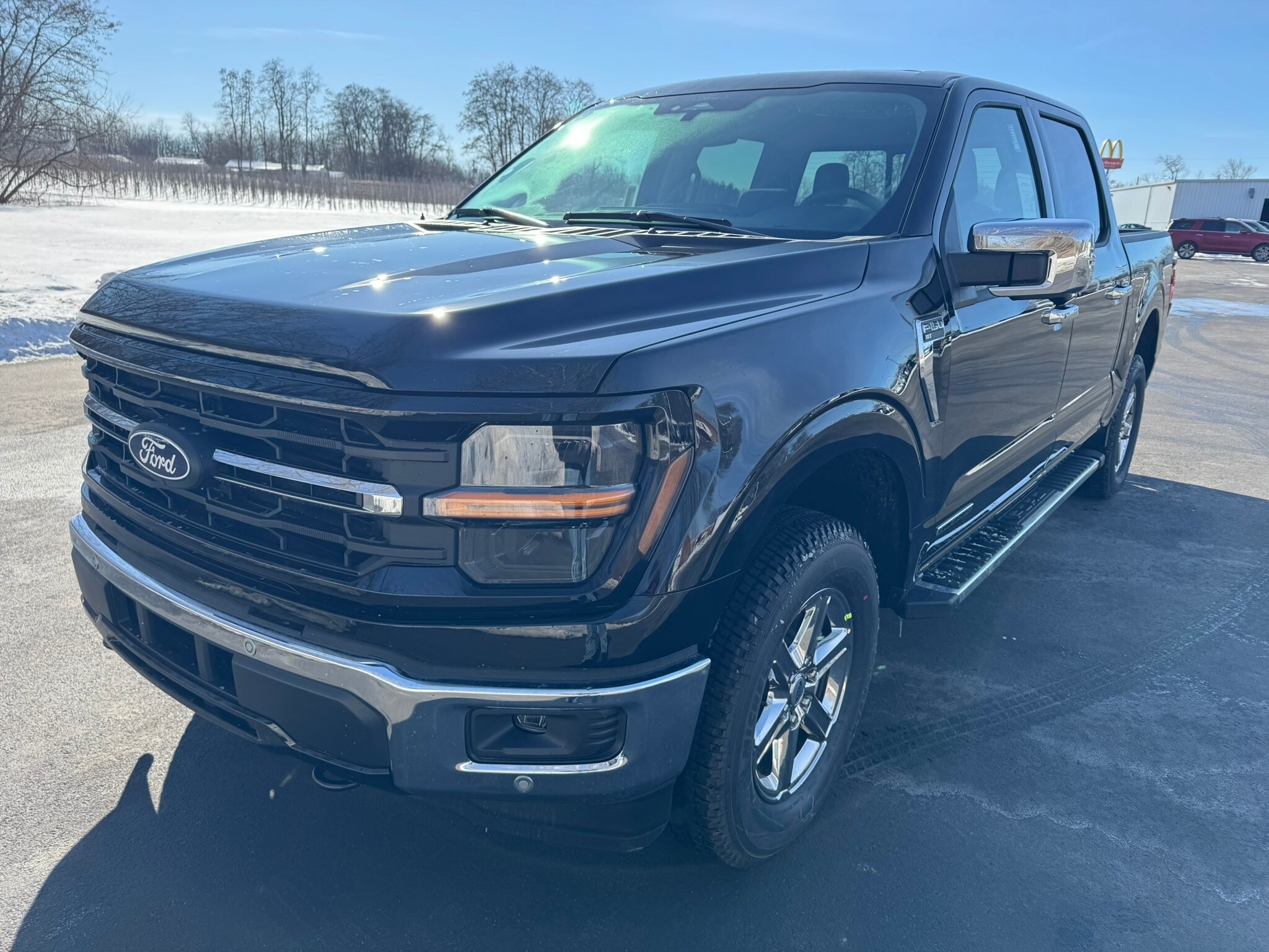 2025 Ford F-150 XLT photo 3