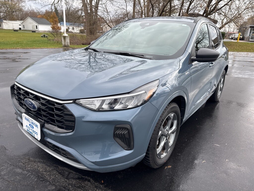 2023 Ford Escape ST-Line photo 3