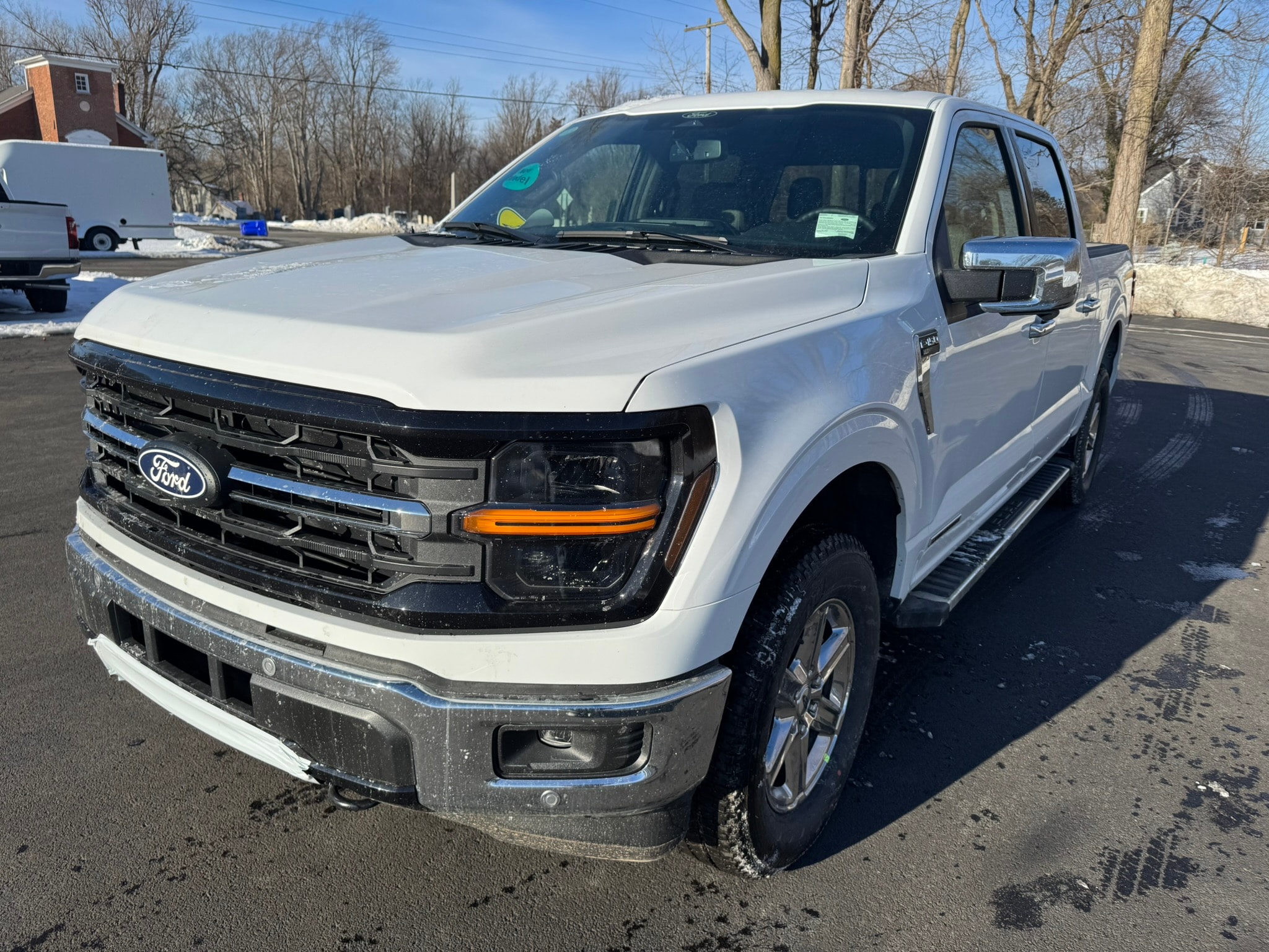 2025 Ford F-150 XLT photo 3