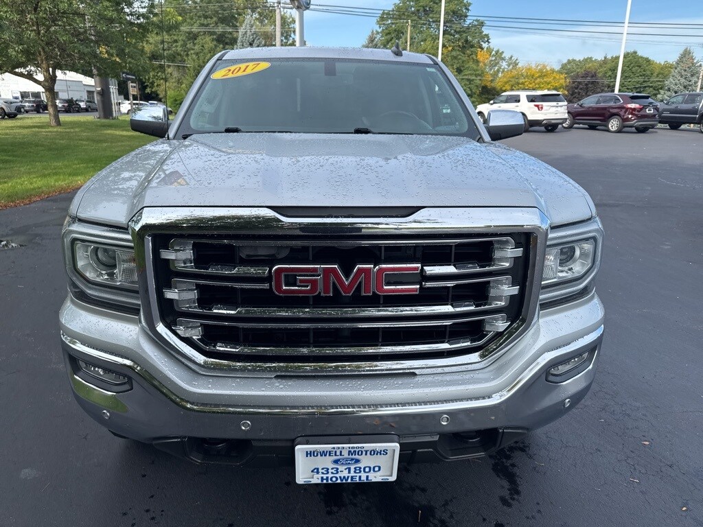2017 Gmc Sierra 1500 SLT photo 2