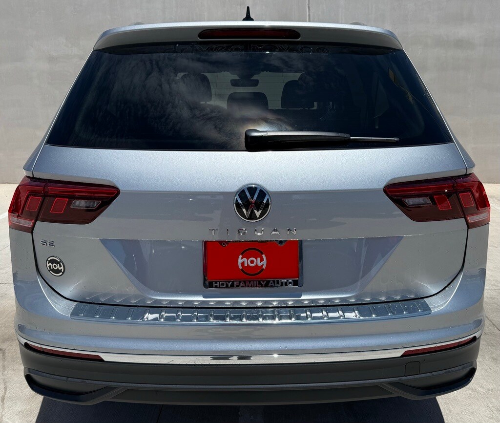 2024 Volkswagen Tiguan SE Wolfsburg Edition photo 3
