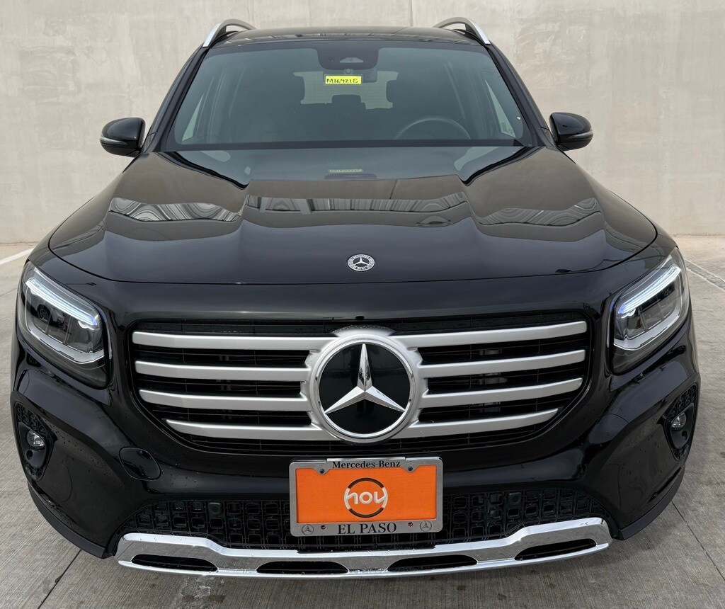 2025 Mercedes Benz GLB 250 photo 2
