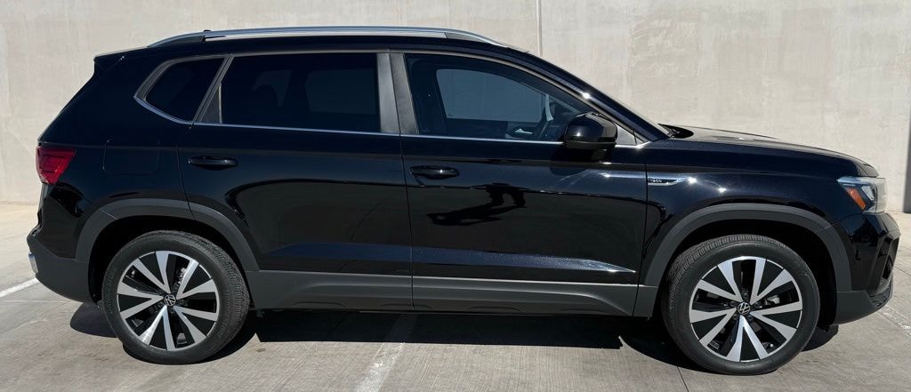 Certified 2024 Volkswagen Taos 1.5T SE SUV