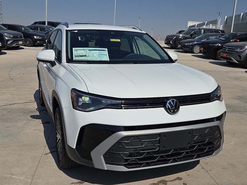 Used 2025 Volkswagen Taos 1.5T SE SUV