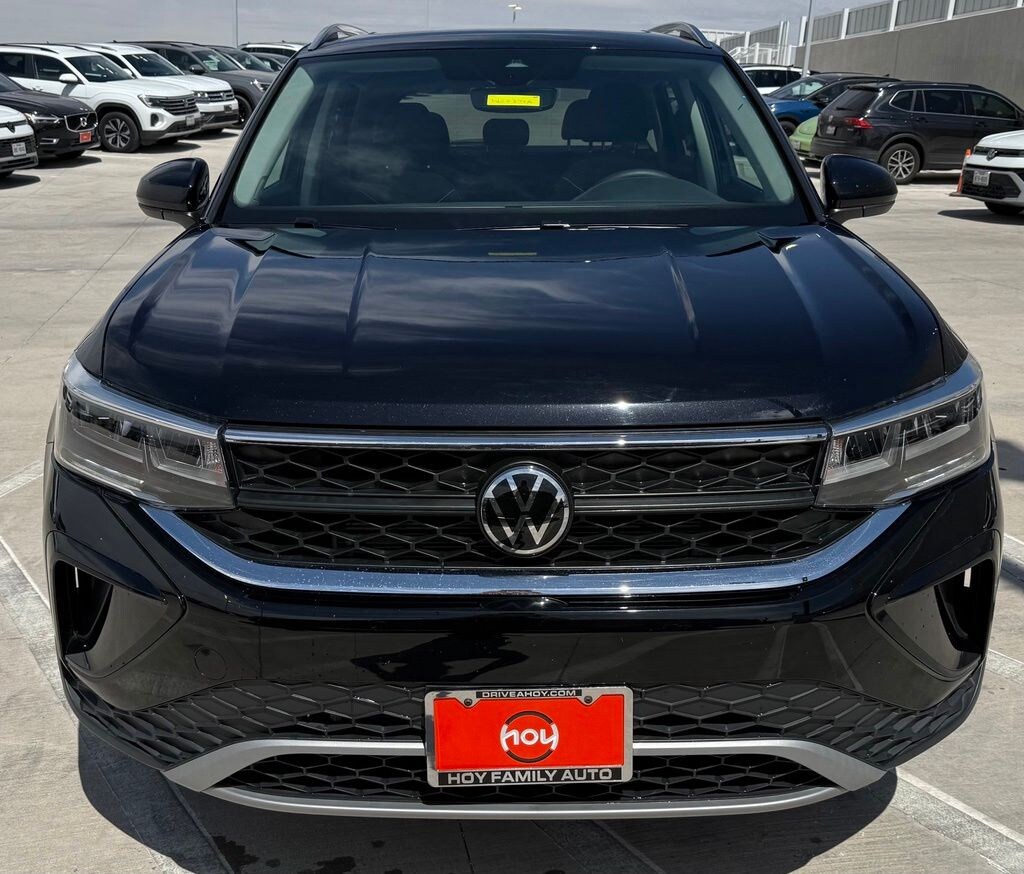 Certified 2023 Volkswagen Taos 1.5T SE SUV