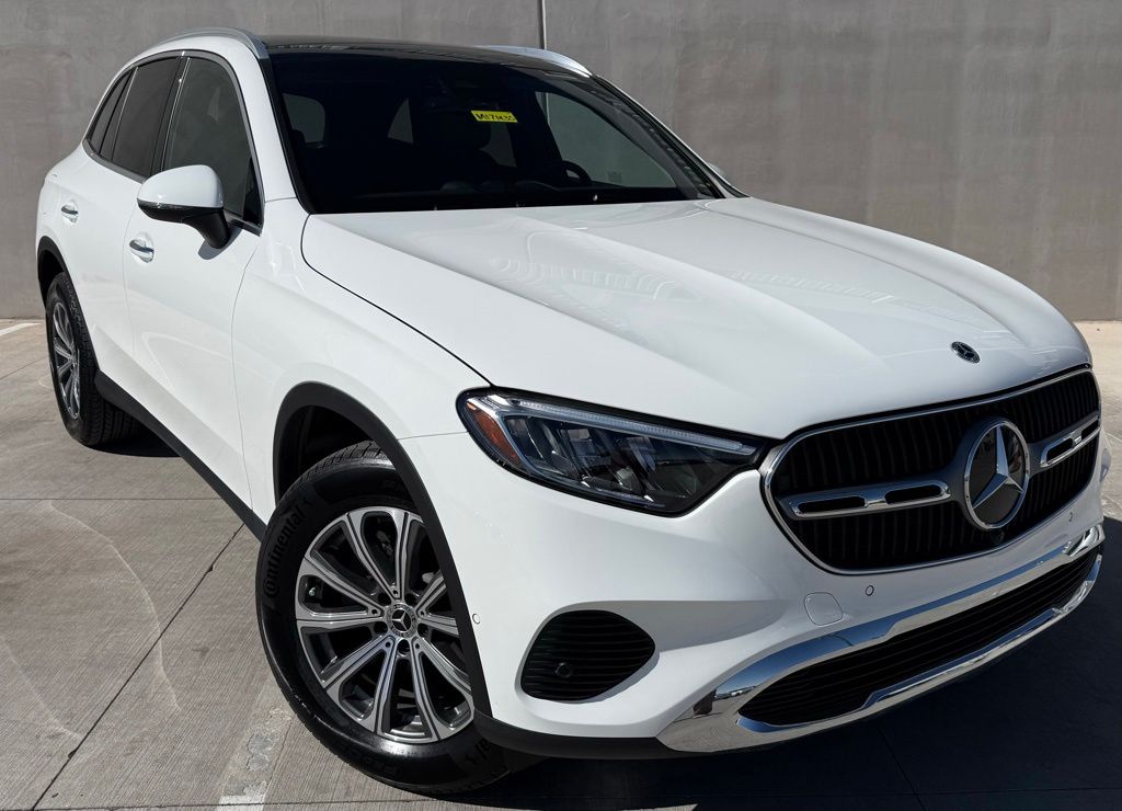 2026 Mercedes-Benz GLC GLC 300 4MATIC's photo