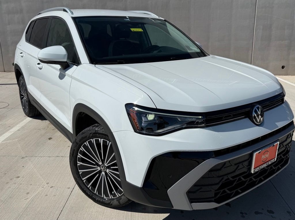 Used 2025 Volkswagen Taos 1.5T SE SUV