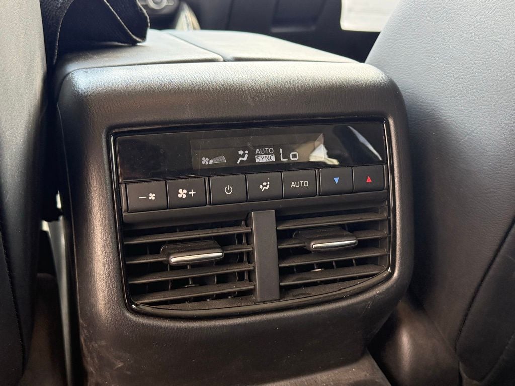 2023 Mazda CX-9 Touring - Photo 13
