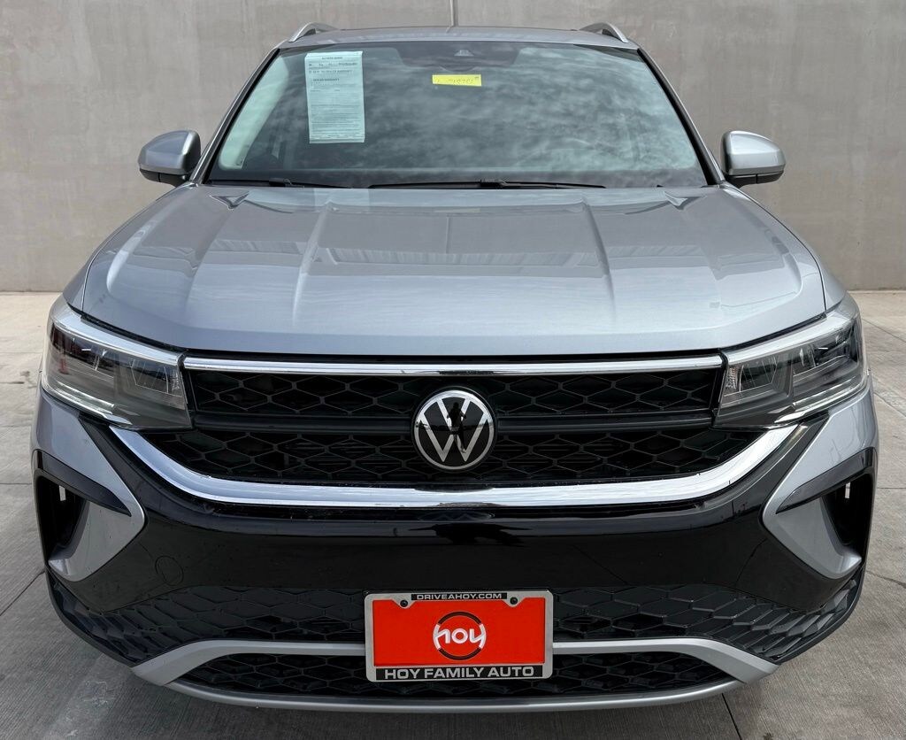 Certified 2024 Volkswagen Taos 1.5T SE SUV