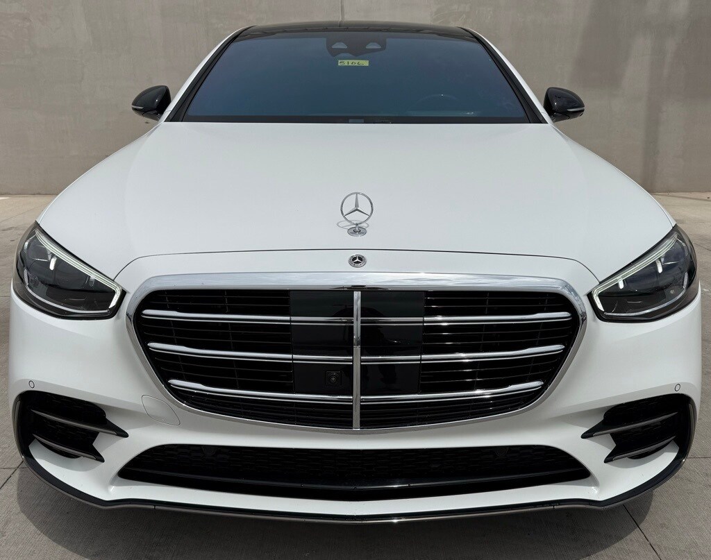 2025 Mercedes Benz S 580 4MATIC photo 2