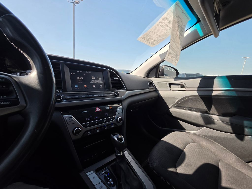 2017 Hyundai Elantra Value Edition - Photo 13